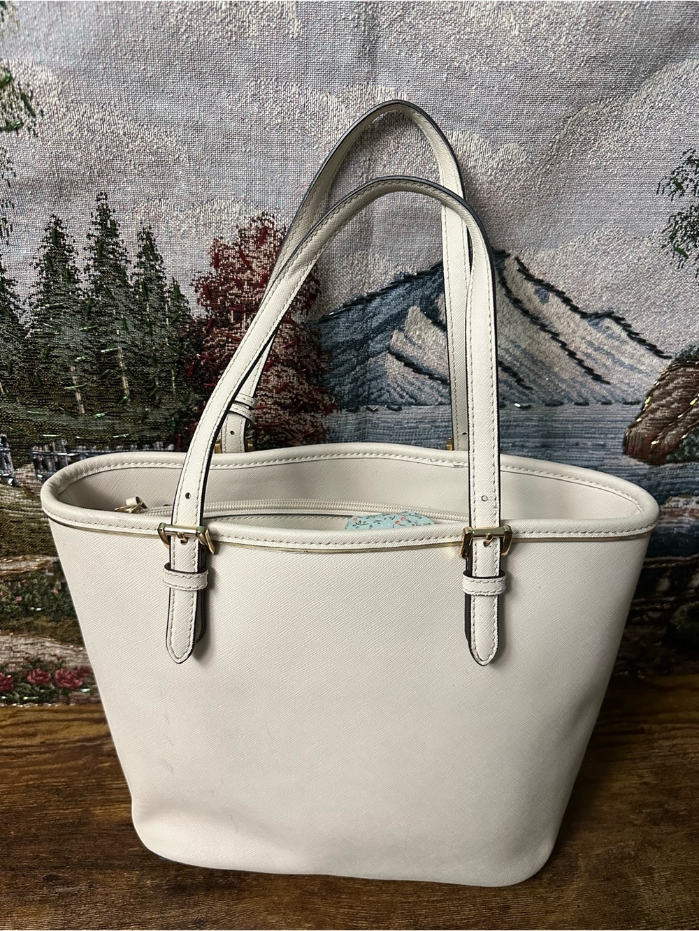 Michael kors purse - Picture 2 of 7